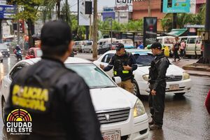 Inician operativo para reordenar el tránsito en la zona primaria
