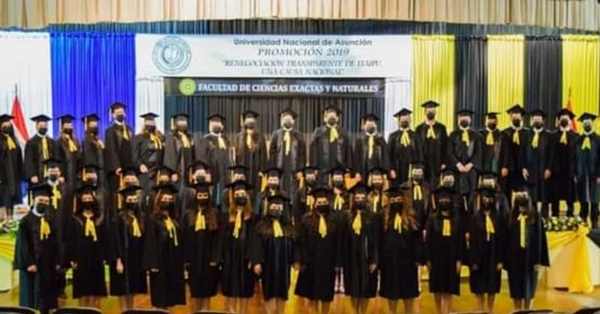 Promulgan ley de simplificación de trámites para expedición de títulos universitarios