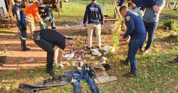 La Nación / Encuentran objetos utilizados por piratas del asfalto en un pozo en Caaguazú