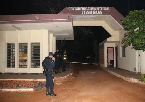 Confirman la fuga de tres internos del Centro Educativo de Itauguá