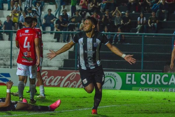 Intermedia: Santaní, en línea superior - Fútbol de Ascenso de Paraguay - ABC Color