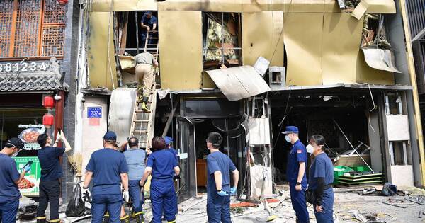 La Nación / Cuatro detenidos por explosión en restaurante en China que causó 31 muertos