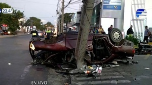 Terrible accidente se cobra la vida de joven conductor en Asunción - Noticias Paraguay