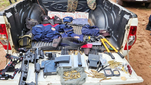 Piratas del asfalto muestran poderío en intercambio de tiros con policías - Oasis FM 94.3