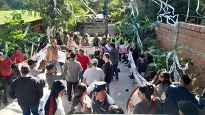 Ñemby: siguen las protestas y el intendente recibe presión de sus propios correligionarios - Nacionales - ABC Color