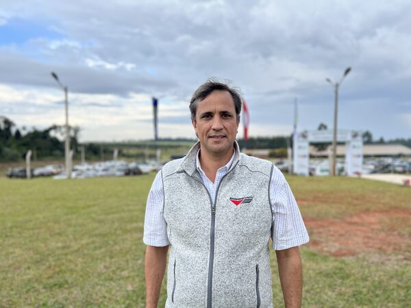 Genética Debernardi acompañó al productor lechero en Cooprolanda