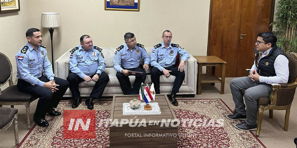 CURSANTE DEL PROGRAMA DE MAESTRÍA EN CIENCIAS POLICIALES VISITARON AL GOBERNADOR - Itapúa Noticias