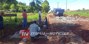 INTENDENTE DE TRINIDAD GESTIONA REACTIVACIÓN DE OBRAS VIALES DE LA GOBERNACIÓN - Itapúa Noticias