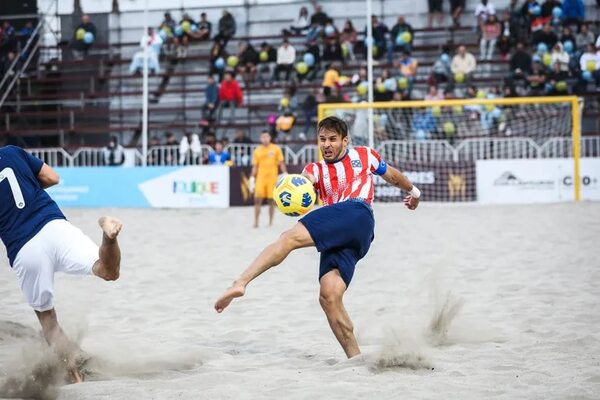 Hayes, por la corona de Libertadores de Fútbol Playa - Polideportivo - ABC Color