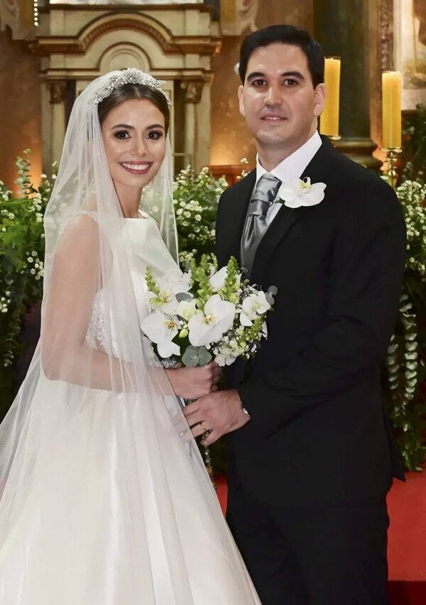 El sí de Nabila Jure Máas y Federico Llamosas Mujica - Estilo de vida - ABC Color