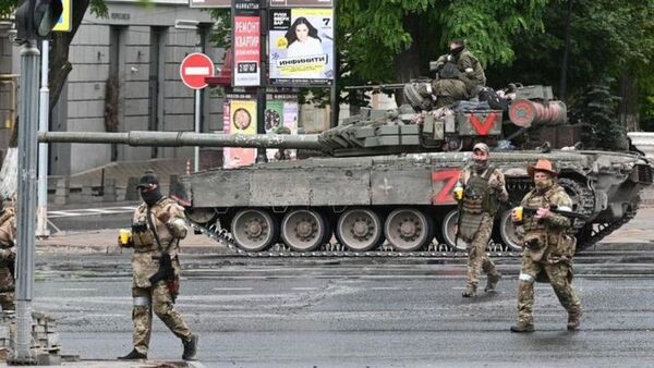 Paramilitares de Wagner se repliegan tras motín, que debilita a Putin - .::Agencia IP::.