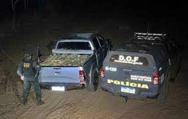Vehículo robado en Dourados es incautado por el DOF con casi 900 kilos de droga en Ponta Porã