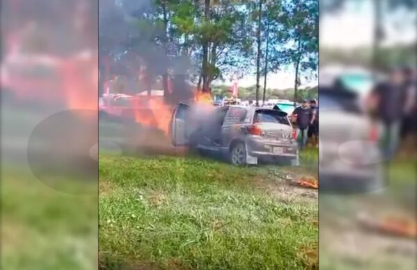 Video: el incendio que paralizó brevemente la clasificación del Transchaco Rally - ABC Motor 360 - ABC Color