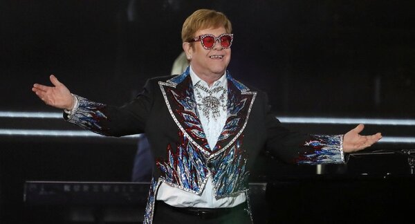 Diario HOY | Fans, brillo y lentejuelas para la despedida de Elton John de Inglaterra en Glastonbury