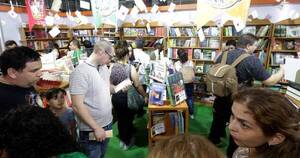 La Nación / Publicar un libro que sea leído y reconocido es el gran desafío