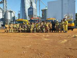 Bomberos voluntarios de Itapúa y Misiones se capacitan en técnicas de combate de incendios en silos