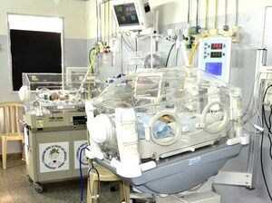Llamado a la solidaridad: padres de bebé prematuro piden ayuda de la ciudadanía - Nacionales - ABC Color