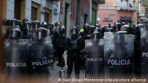 Al menos 8 muertos en choque entre bandas en Ecuador