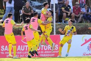 Vuelo del Canario va tomando altura en la Intermedia - Fútbol de Ascenso de Paraguay - ABC Color