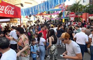 Concurrida fiesta de San Juan del Barrio Mariscal - Estilo de vida - ABC Color