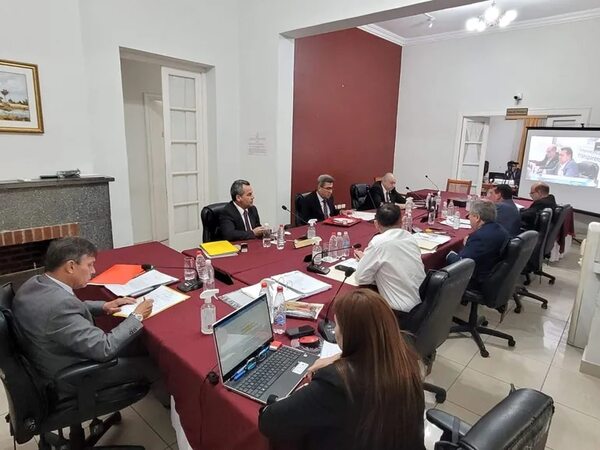 El oficialismo pretende obtener los dos escaños de abogados en el CM - Nacionales - ABC Color