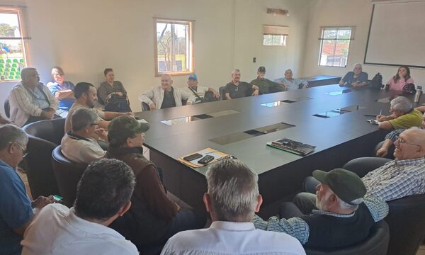 Moradores rechazan reajuste y advierten con estallido social