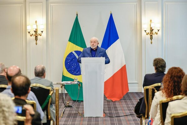 Lula da Silva termina su gira europea con un ultim谩tum para lograr un acuerdo entre la Uni贸n Europea y el Mercosur - Revista PLUS
