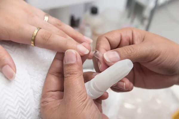 Los peligros de las uñas artificiales para la salud de las uñas naturales - Estilo de vida - ABC Color