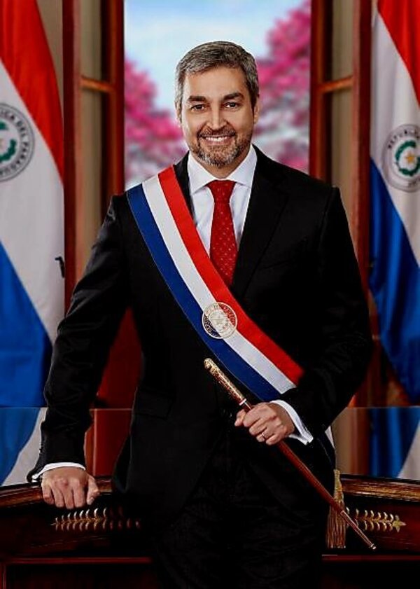 Congreso convoca a parlamentarios para recibir último informe presidencial de Abdo Benítez