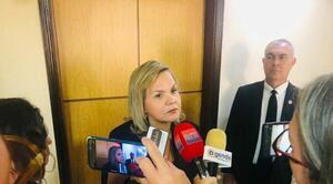 Lilian, acompañaría la candidatura de Beto Ovelar, como titular del congreso. – Prensa 5