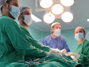 Epilepsia: exitosa cirugía a niña que sufría 50 convulsiones al día - Unicanal