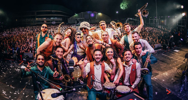Diario HOY | La orquesta de cumbia argentina "La Delio Valdez" traerá su serenata a Paraguay