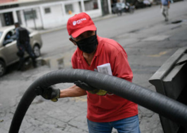 La corrupción y el robo dificultan recuperación de industria petrolera de Venezuela