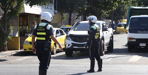 Zorros ya recaudaron casi 500 millones en junio por multas en Asunción y van por más - La Tribuna