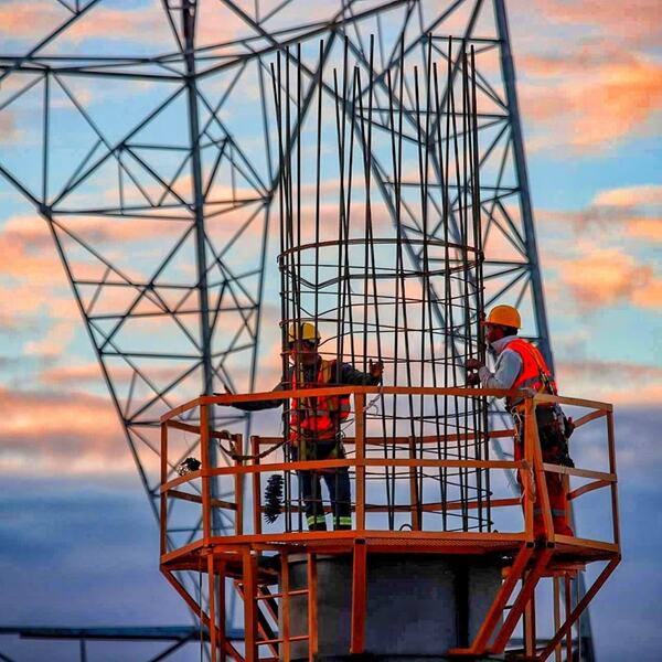 Obras viales generaron más de 300.000 empleos en 5 años