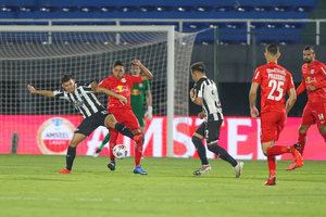 Libertad, eliminado de la Sudamericana | 1000 Noticias