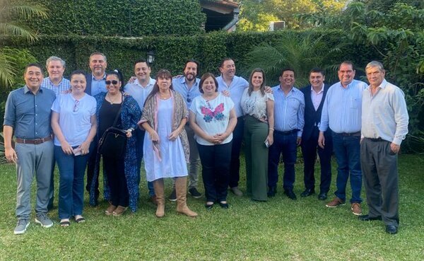 Multibancada opositora de 19 miembros llega a acuerdo