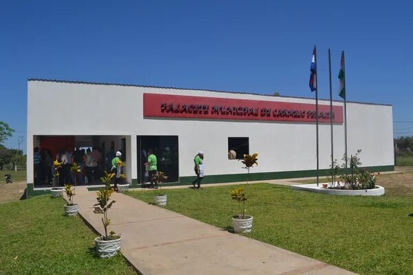Entrega de tarjetas a beneficiarios de tercera edad en Carmelo Peralta genera conflicto - Noticias del Chaco - ABC Color
