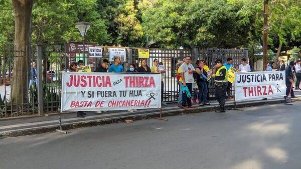 Diario HOY | Caso Thirza: familia de la pequeña pide justicia, mientras audiencia fue suspendida
