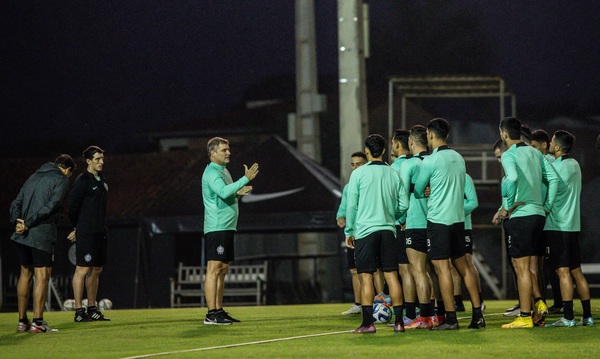 El probable equipo de Diego Aguirre para el juego ante Melgar