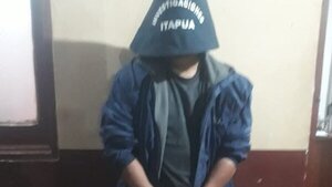 Un hombre habría matado a su amigo a puñaladas y lo enterró en una fosa