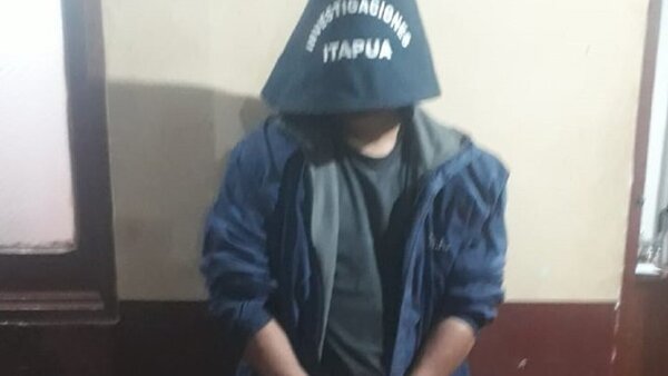 Un hombre habría matado a su amigo a puñaladas y lo enterró en una fosa