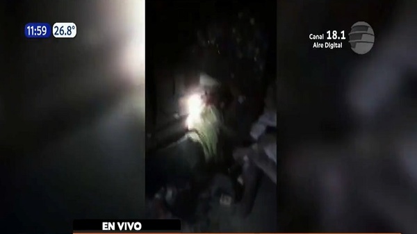¡Salvaje agresión! Detienen a sujeto por golpear a su padre - Noticias Paraguay