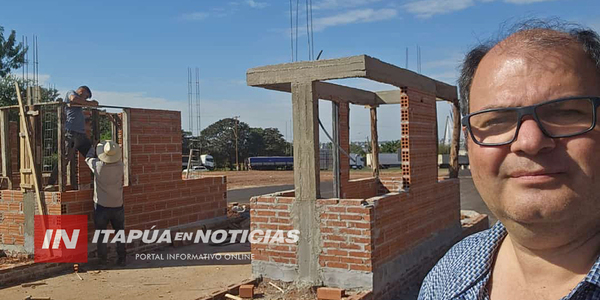 CONCEJAL MUNICIPAL PAGA OBRAS DE SU BOLSILLO EN LA CIUDAD DE ENCARNACIÓN - Itapúa Noticias