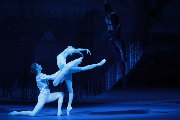 Diario HOY | El Ballet de San Persburgo presentará “El Lago de los Cisnes” en Asunción