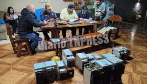 Procesan a dos implicados en reducción de máquinas mineras de criptomoneda – Diario TNPRESS