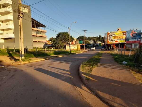 Implementan plan piloto de sentido único en calle Próceres de Mayo