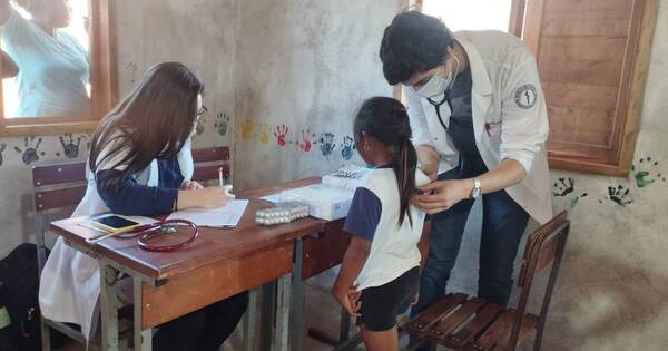 La Nación / Estudiantes de UNA ofrecieron asistencia en el Chaco