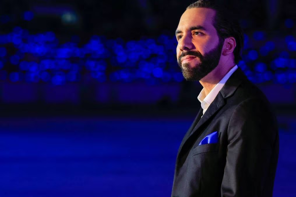 Bukele se abre camino hacia la reelección