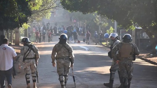 Violento desalojo en el Este deja varios heridos | 1000 Noticias